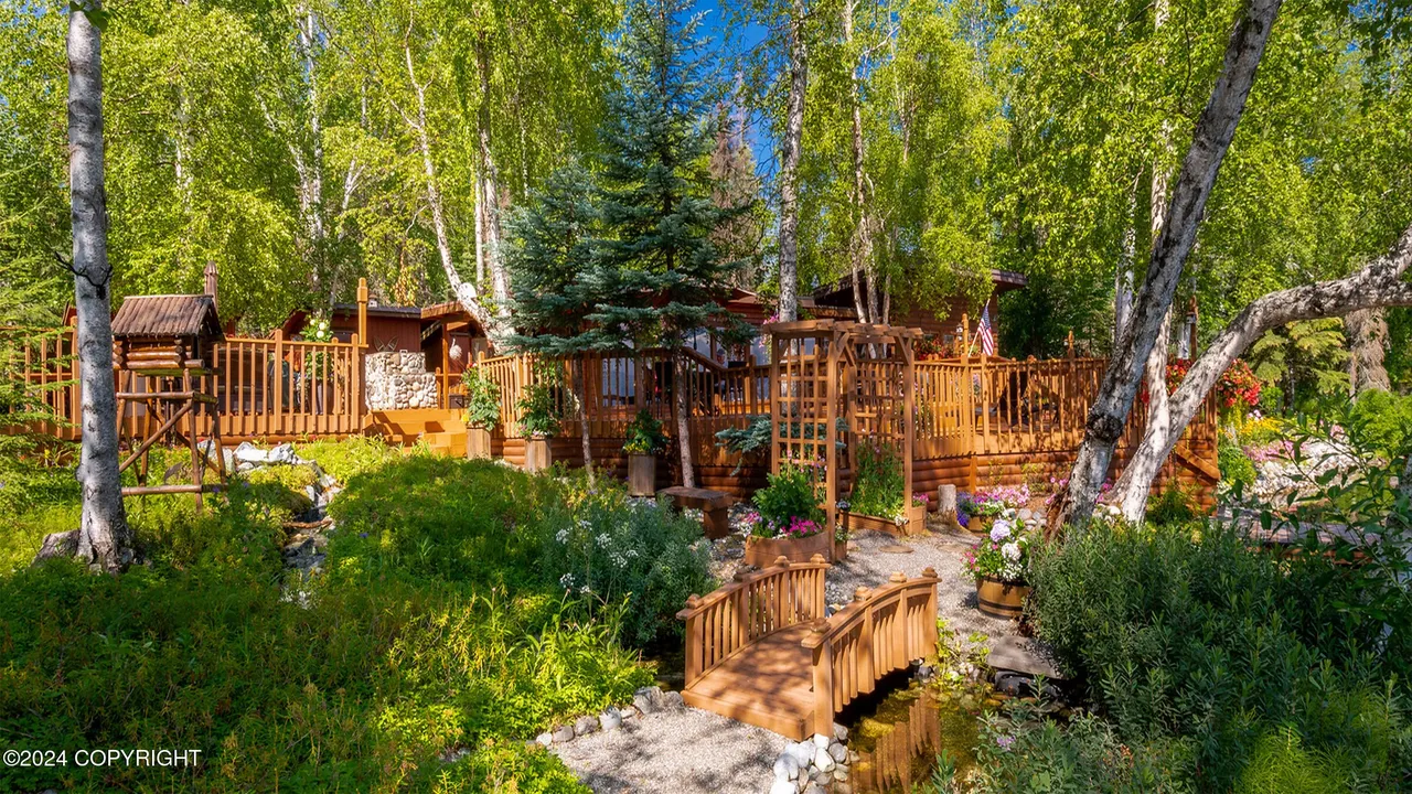Main cabin viewed from south, late season